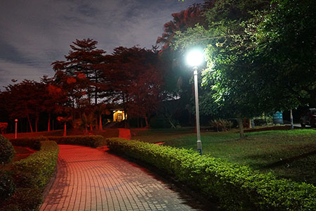 Soluciones de iluminación LED para jardines y parques